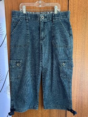 Lee Denim Cargo Capri Pants Medium Wash Blue Stretch Size 10 Medium